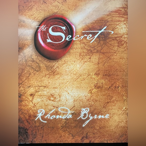 2 pc bundle of unique books 1 book is very rare Centred on the Woman within… - Picture 3 of 7